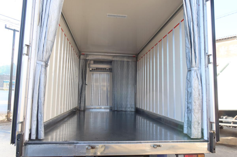 ワイド幅 冷蔵冷凍車 東プレ-5℃ ハイブリッド AT車|中古トラックの販売・買取・査定のアイナビ