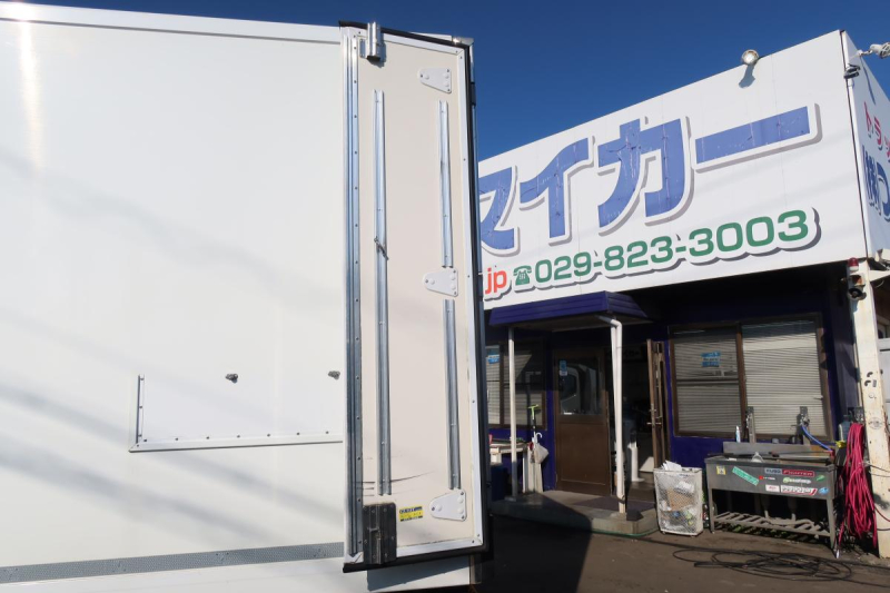 ワイド幅 冷蔵冷凍車 東プレ-5℃ ハイブリッド AT車|中古トラックの販売・買取・査定のアイナビ