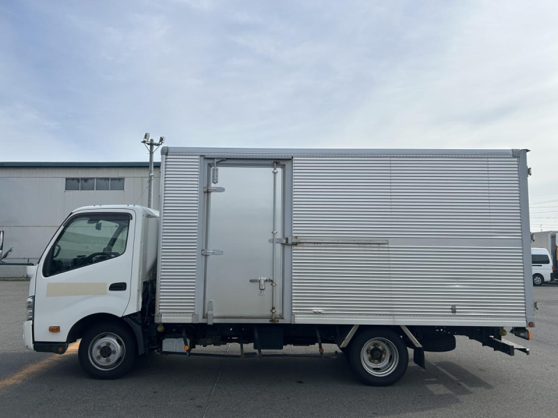 デュトロ アルミバン ワイドロング|中古トラックの販売・買取・査定のアイナビ