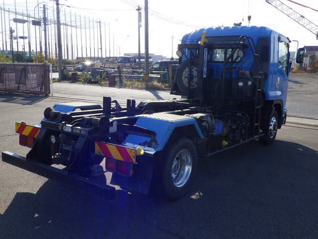 イスズTKG-FRR90S2アームロール4t標準幅AT|中古トラックの販売・買取・査定のアイナビ