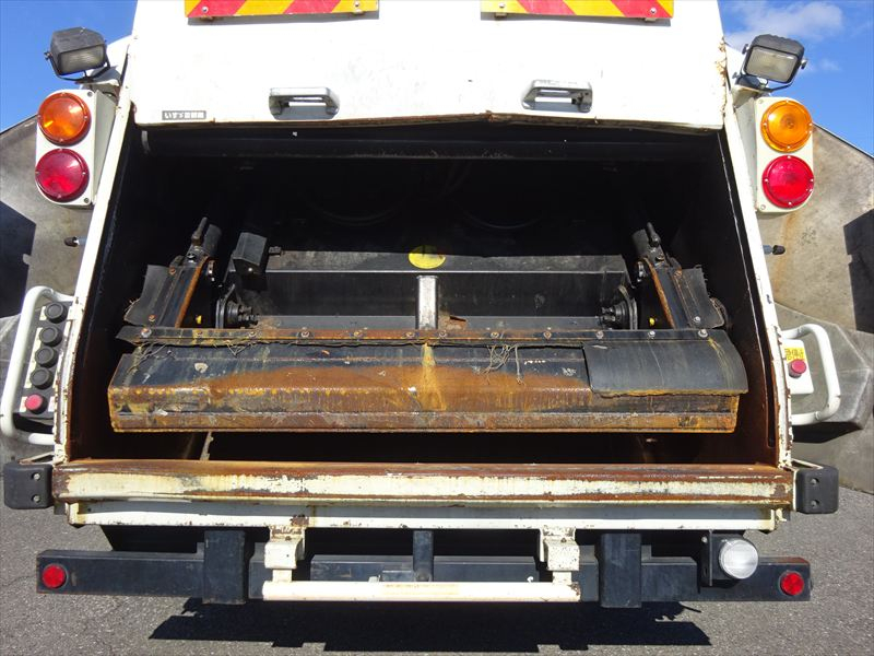 プレス 10.2㎥ 極東|中古トラックの販売・買取・査定のアイナビ