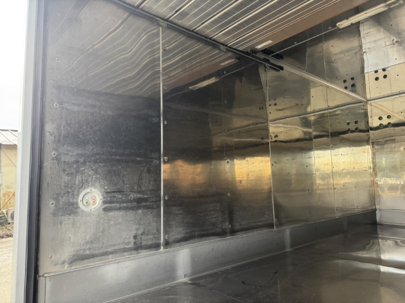 標準ロング ムトウボデー 2t積|中古トラックの販売・買取・査定のアイナビ