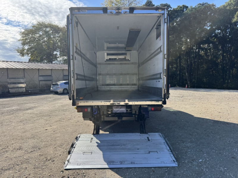 ワイドロング低温パワーゲート両側SD車検付AT|中古トラックの販売・買取・査定のアイナビ