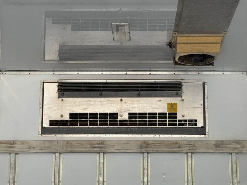 ワイドロング低温パワーゲート両側SD車検付AT|中古トラックの販売・買取・査定のアイナビ