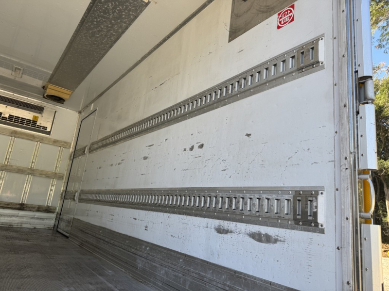 ワイドロング低温パワーゲート両側SD車検付AT|中古トラックの販売・買取・査定のアイナビ