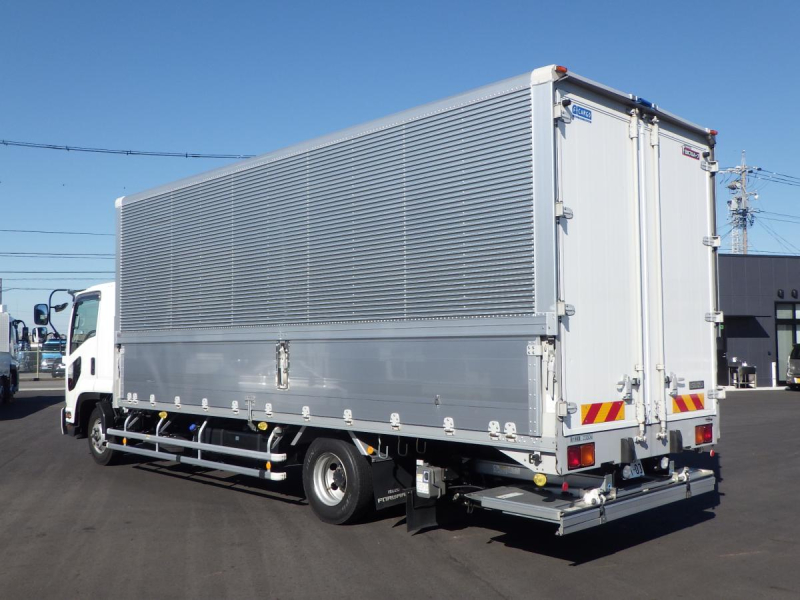 62ワイド 後輪エアサス 格納ゲート 積載2.35t 車検R8.4月迄|中古トラックの販売・買取・査定のアイナビ