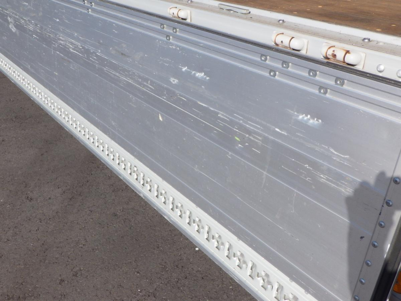 62ワイド 後輪エアサス 格納ゲート 積載2.35t 車検R8.4月迄|中古トラックの販売・買取・査定のアイナビ