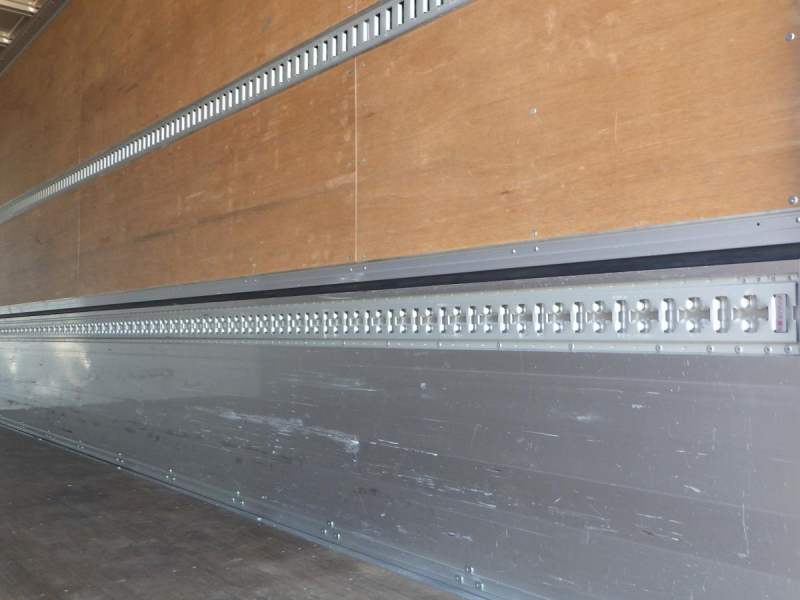 62ワイド 後輪エアサス 格納ゲート 積載2.35t 車検R8.4月迄|中古トラックの販売・買取・査定のアイナビ