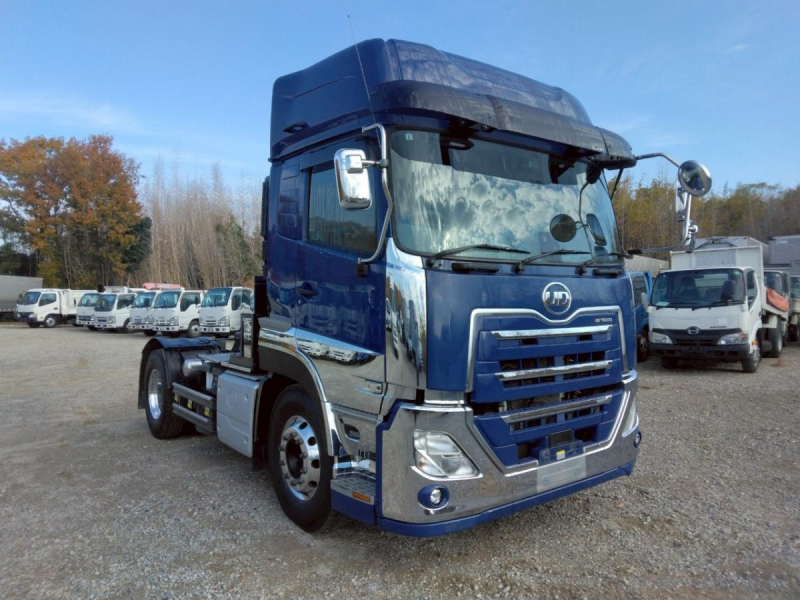 R4年 クオンシングルヘッドPTO付き|中古トラックの販売・買取・査定のアイナビ