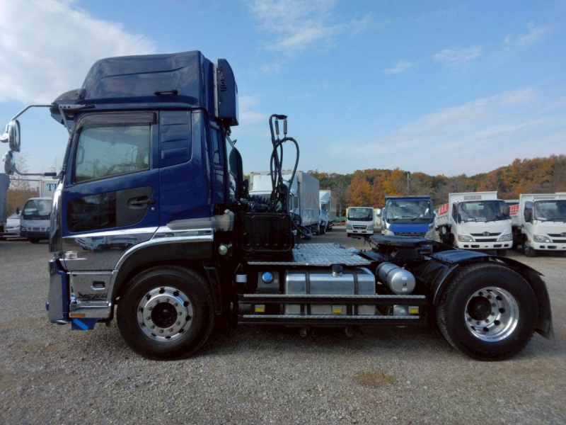 R4年 クオンシングルヘッドPTO付き|中古トラックの販売・買取・査定のアイナビ