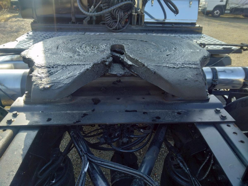 R4年 クオンシングルヘッドPTO付き|中古トラックの販売・買取・査定のアイナビ