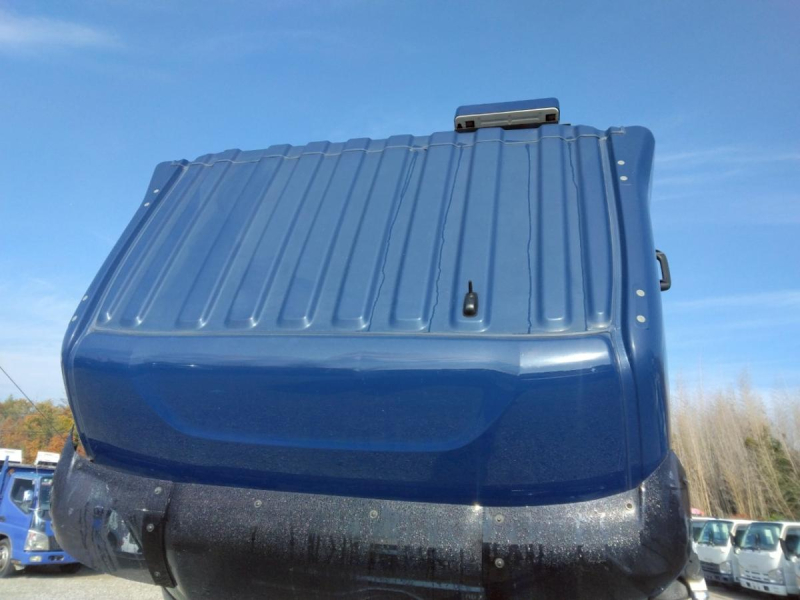 R4年 クオンシングルヘッドPTO付き|中古トラックの販売・買取・査定のアイナビ