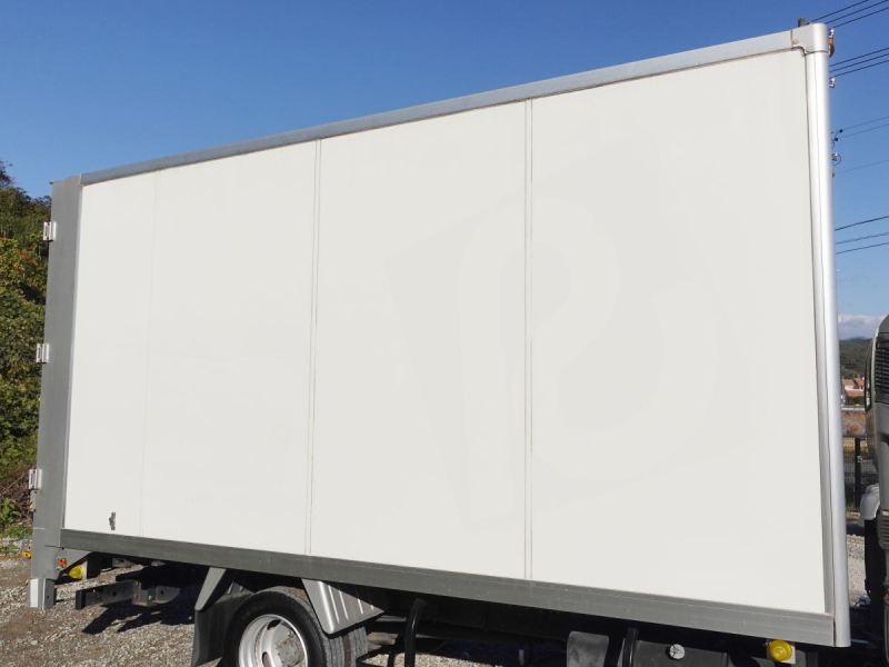 垂直パワーゲート600kgワイドロングパネルバン|中古トラックの販売・買取・査定のアイナビ