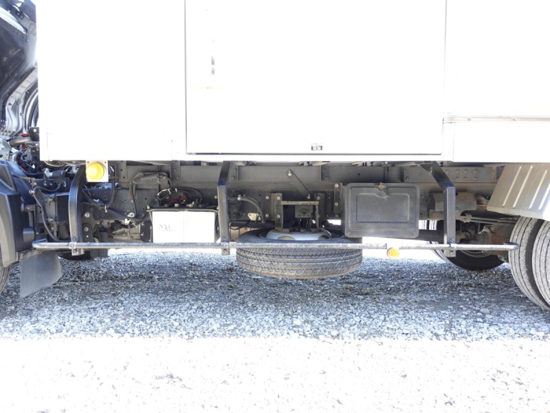 垂直パワーゲート600kgワイドロングパネルバン|中古トラックの販売・買取・査定のアイナビ