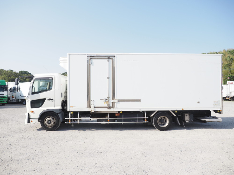 日野 冷凍バン レンジャー|中古トラックの販売・買取・査定のアイナビ