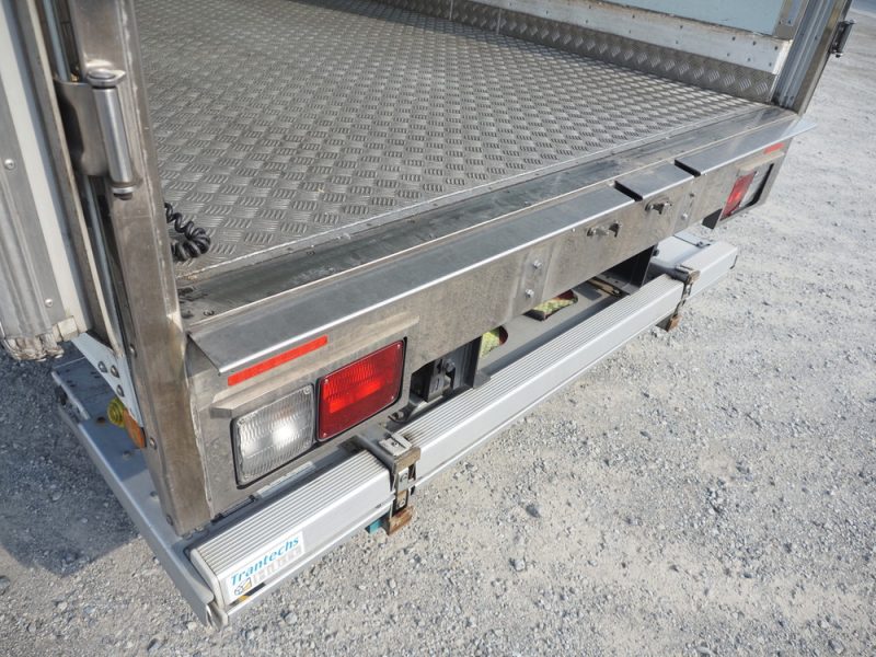 日野 冷凍バン レンジャー|中古トラックの販売・買取・査定のアイナビ