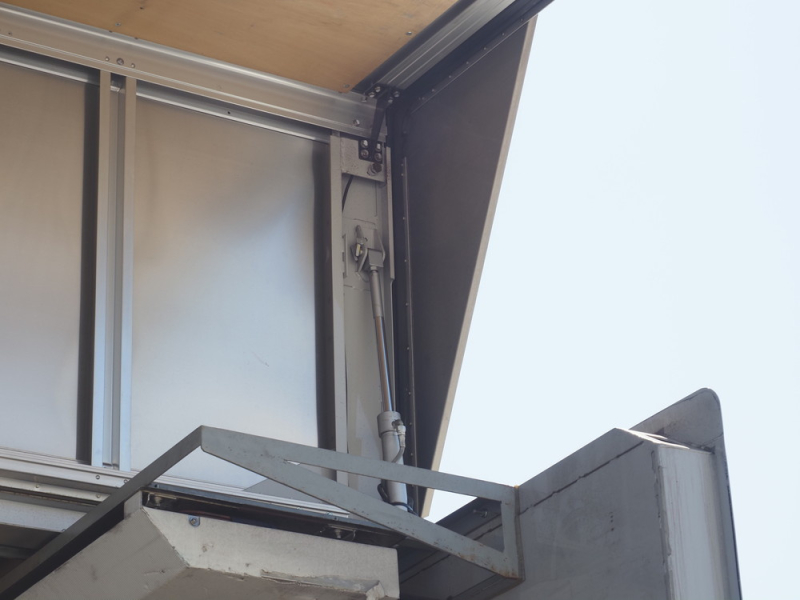 いすゞ 冷凍ウイング フォワード|中古トラックの販売・買取・査定のアイナビ