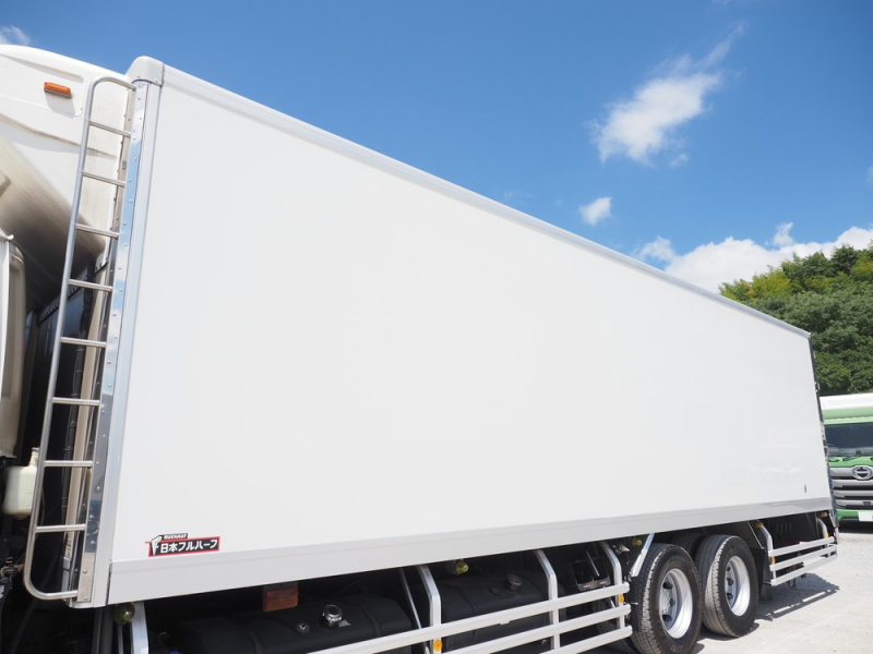 いすゞ 冷凍バン ギガ|中古トラックの販売・買取・査定のアイナビ