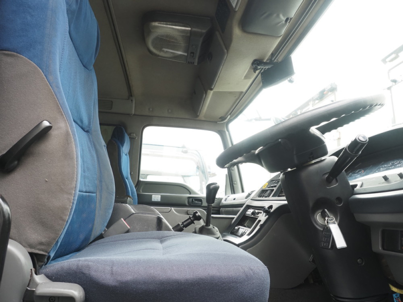 いすゞ 冷凍バン ギガ|中古トラックの販売・買取・査定のアイナビ