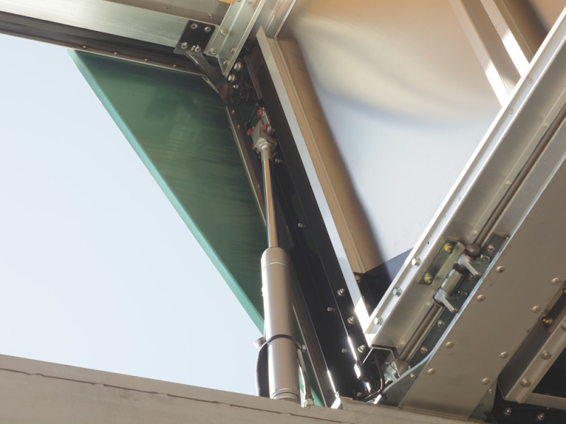 いすゞ ウイング車 ギガ|中古トラックの販売・買取・査定のアイナビ