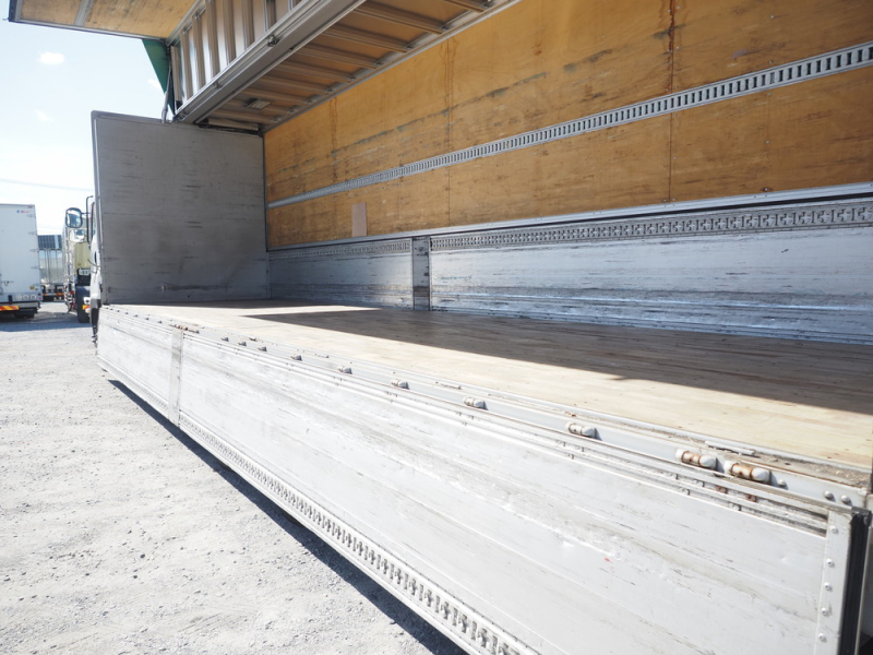 いすゞ ウイング車 ギガ|中古トラックの販売・買取・査定のアイナビ