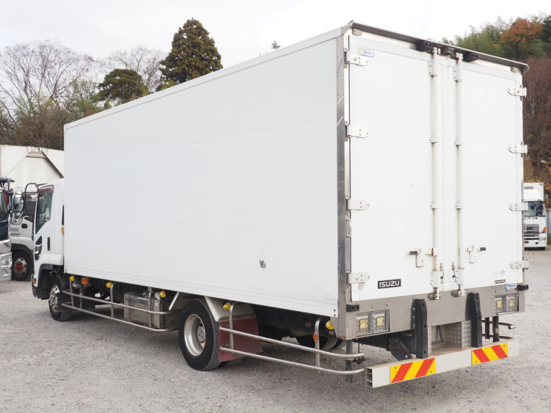 いすゞ 冷凍バン フォワード|中古トラックの販売・買取・査定のアイナビ