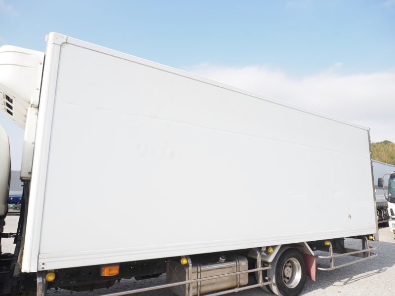 いすゞ 冷凍バン フォワード|中古トラックの販売・買取・査定のアイナビ