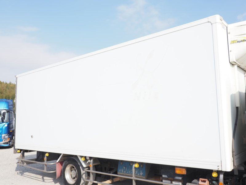 いすゞ 冷凍バン フォワード|中古トラックの販売・買取・査定のアイナビ