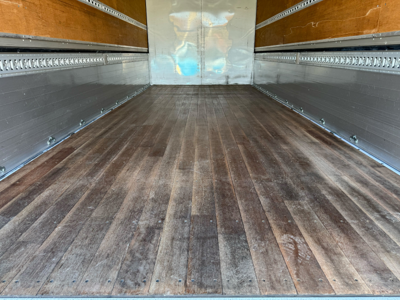 レンジャー|中古トラックの販売・買取・査定のアイナビ