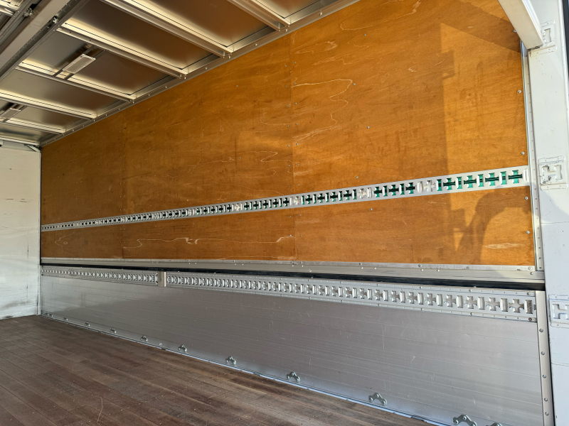 レンジャー|中古トラックの販売・買取・査定のアイナビ