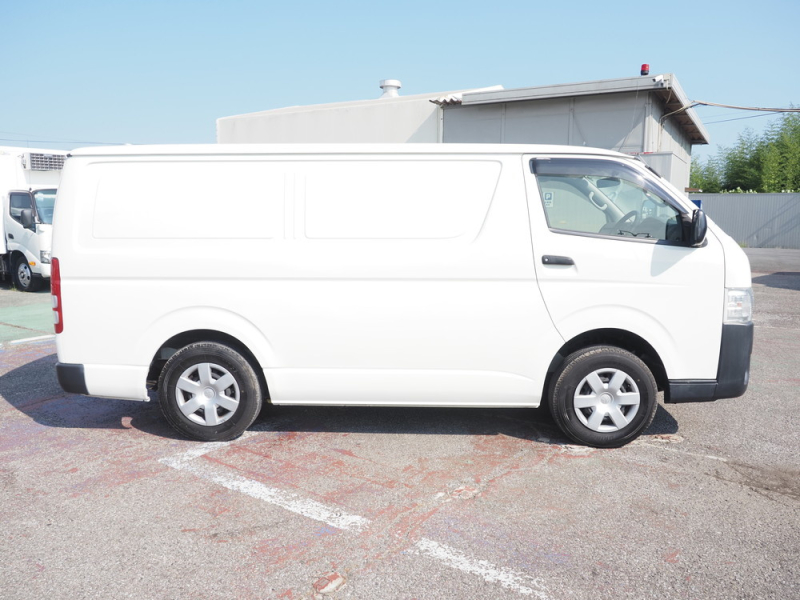 トヨタ 冷凍バン ハイエース|中古トラックの販売・買取・査定のアイナビ