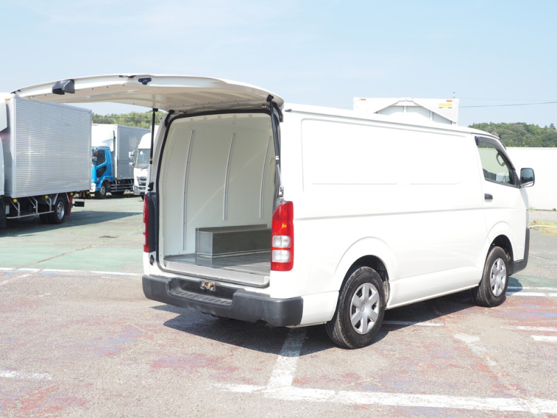 トヨタ 冷凍バン ハイエース|中古トラックの販売・買取・査定のアイナビ