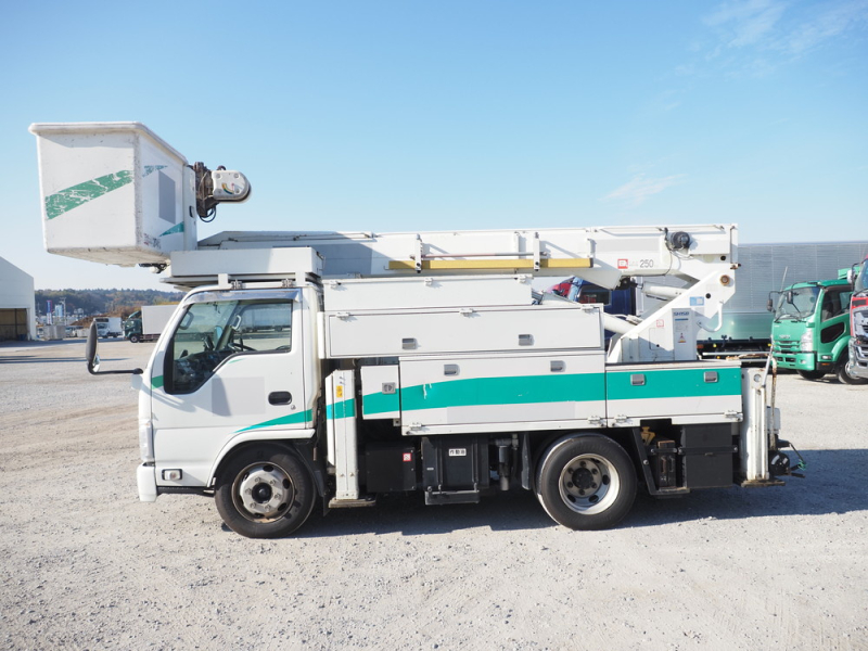 いすゞ 特殊車両 エルフ|中古トラックの販売・買取・査定のアイナビ