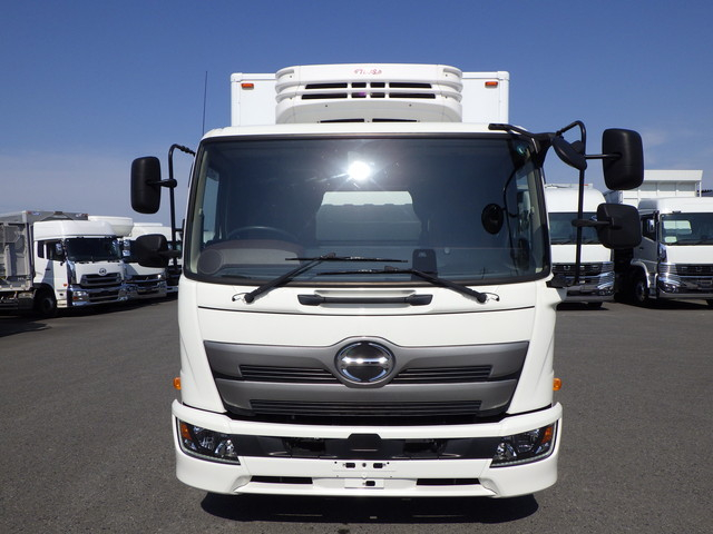 日野2KG-FD2ABA冷凍車4tワイド格納式P/G付|中古トラックの販売・買取・査定のアイナビ