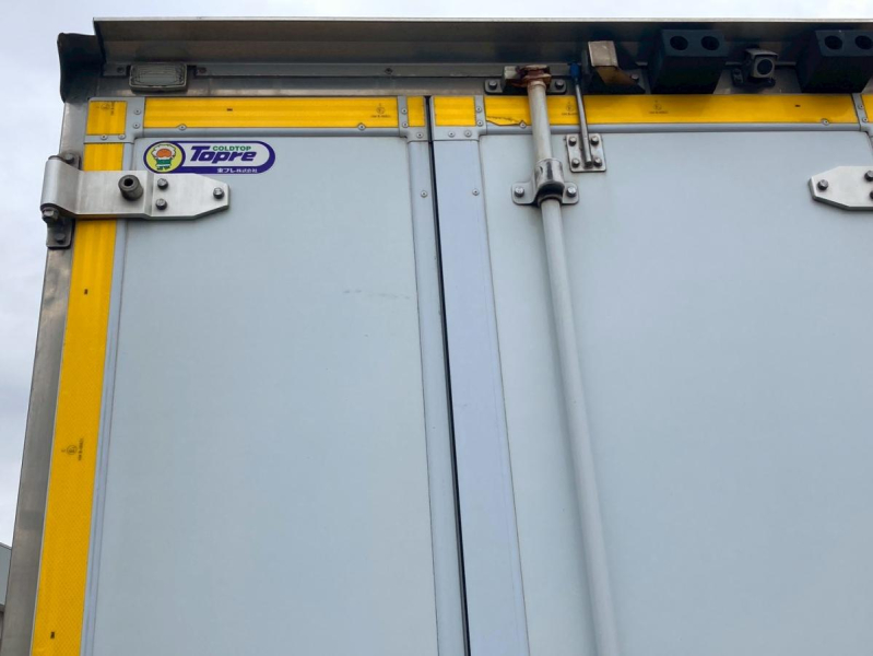 冷蔵冷凍車2.95トン積載低温ワイドロング2エバデュオニック|中古トラックの販売・買取・査定のアイナビ