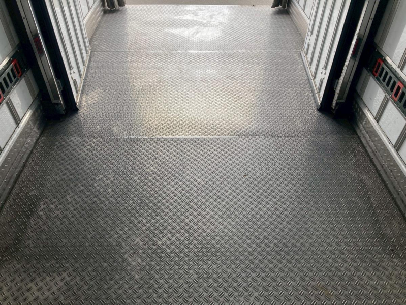 冷蔵冷凍車2.95トン積載低温ワイドロング2エバデュオニック|中古トラックの販売・買取・査定のアイナビ