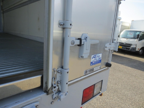 日野レンジャーワイドドライバン|中古トラックの販売・買取・査定のアイナビ