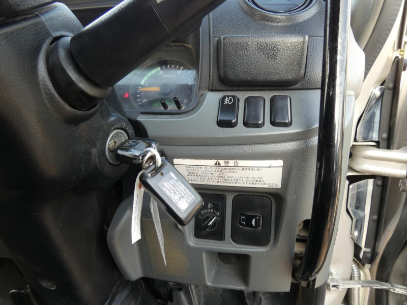 H30 キャンター 3トン ダンプ マニュアル ETC|中古トラックの販売・買取・査定のアイナビ