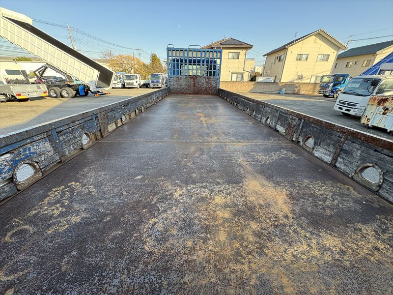 平ボディー L7.9m|中古トラックの販売・買取・査定のアイナビ