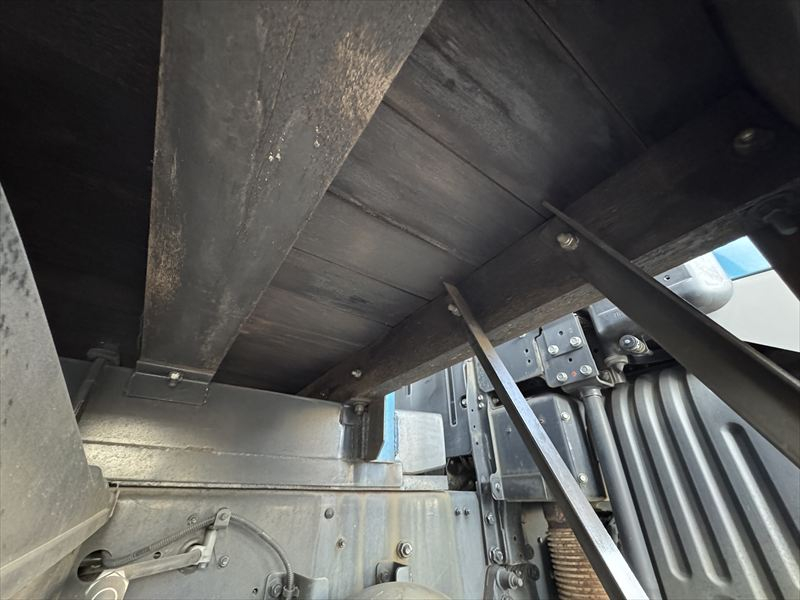 平ボディー L7.9m|中古トラックの販売・買取・査定のアイナビ