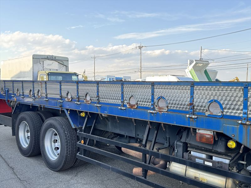 平ボディー L7.9m|中古トラックの販売・買取・査定のアイナビ