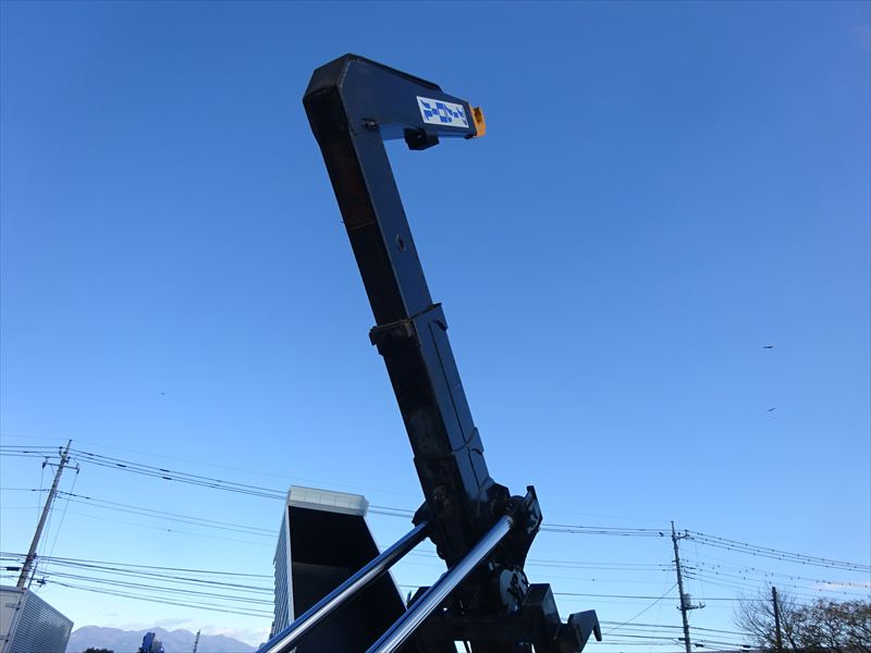 増トン アームロール|中古トラックの販売・買取・査定のアイナビ