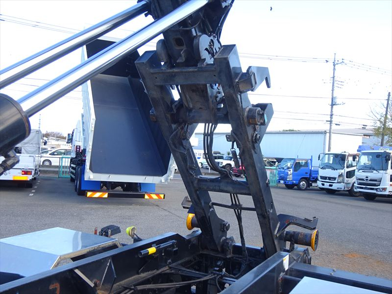 増トン アームロール|中古トラックの販売・買取・査定のアイナビ