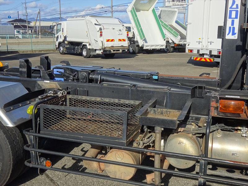 増トン アームロール|中古トラックの販売・買取・査定のアイナビ