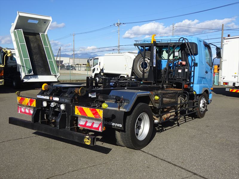 増トン アームロール|中古トラックの販売・買取・査定のアイナビ