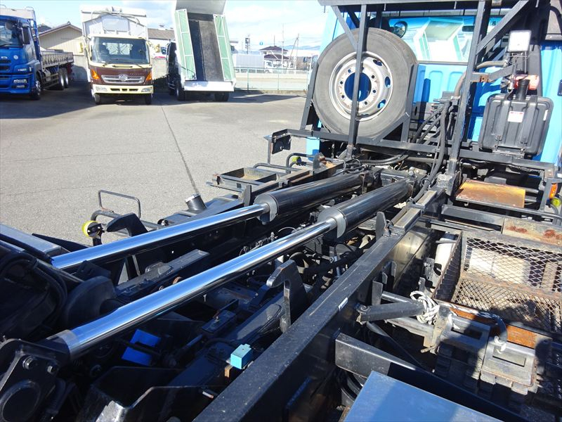 増トン アームロール|中古トラックの販売・買取・査定のアイナビ