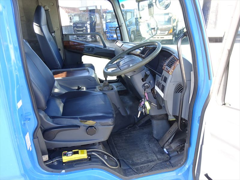 増トン アームロール|中古トラックの販売・買取・査定のアイナビ