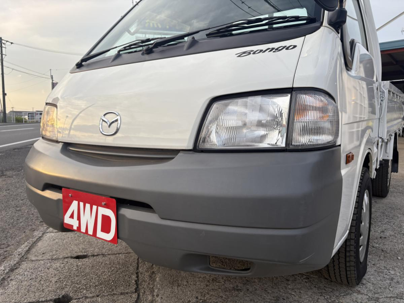 R2ボンゴトラック 1t 平ボディ 4WD|中古トラックの販売・買取・査定のアイナビ