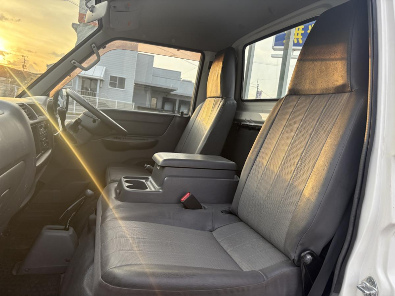 R2ボンゴトラック 1t 平ボディ 4WD|中古トラックの販売・買取・査定のアイナビ