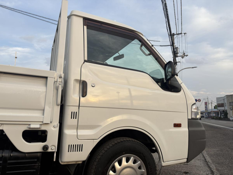 R2ボンゴトラック 1t 平ボディ 4WD|中古トラックの販売・買取・査定のアイナビ